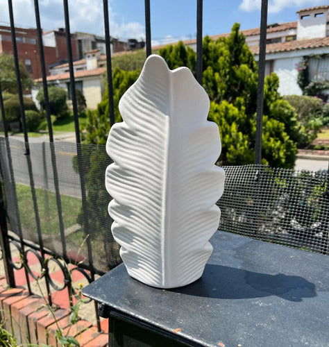 Jarrón Florero Decorativo Cerámica En Crudo 24x13.5x7cm Blanco Hoja