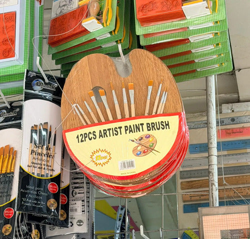 Set De 12 Pinceles Artísticos Y Paleta Mezcladora En Madera Amarillo