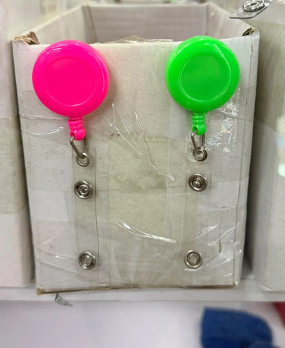 Yoyo Retráctil Porta Carnet Verde/fucsia X 12 Unidades Neon
