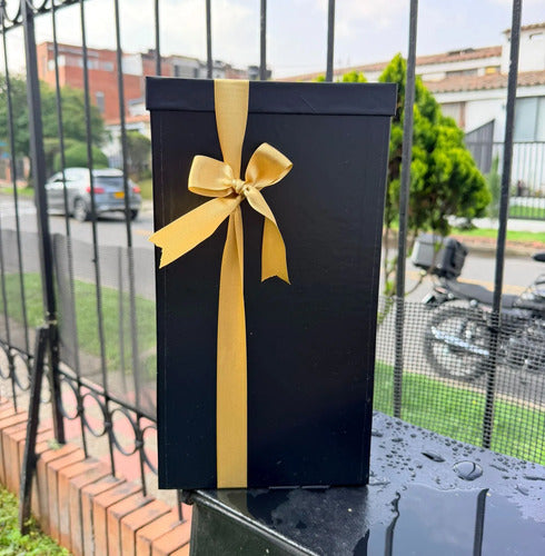 Caja Cartón De Lujo Forrada En Vinilo Negro 35x18x18cm Negro