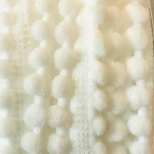 Cinta Bordada Con Pompones Blanco X 25 Mts Blanco