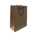 Bolsa Papel Kraft Con Manija 90gr  11.8x16.8x4.5 Cm X 12 Pcs