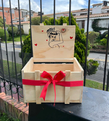 Caja  Para Regalo Madera Día De La Mujer 25x20x15 Cm Rojo