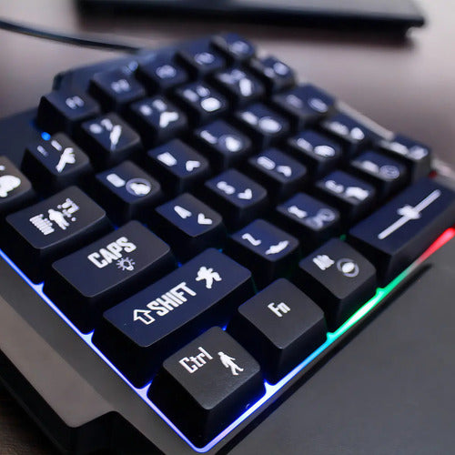 Teclado Gamer Aoas M-1100 Mecánico Qwerty Retroiluminado Rgb Antisalpicaduras Negro Español