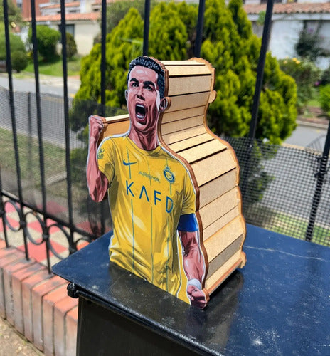 Caja Decorativa Forma Ronaldo Cr7 Para Regalo 16x12x6cm Amarillo Cristiano Ronaldo