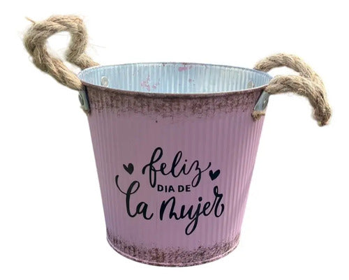Cubeta Rosada Para Regalo Día De La Mujer 15x14cm Rosa Cubeta Rosa