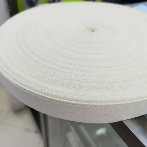 Hiladillo De Algodón 2.5cm X 100 Metros Blanco Tapacostura