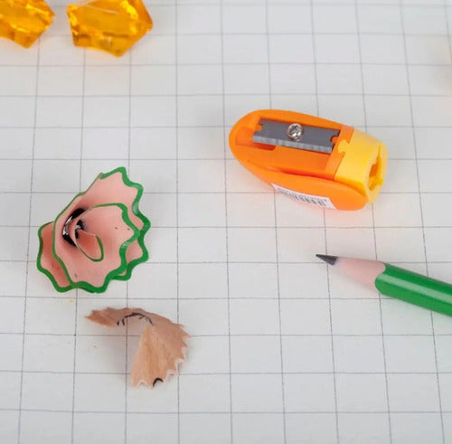 Tajalapiz Sacapuntas Con Clip X 12 Unidades  Colores